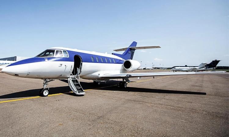Hawker 750
