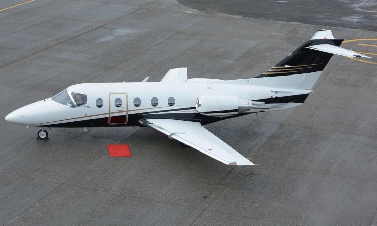 Hawker 400XP