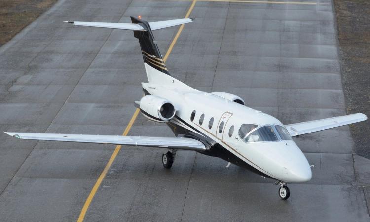 Hawker 400XP