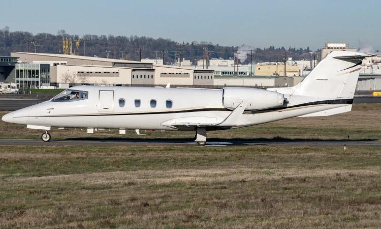 Learjet 55