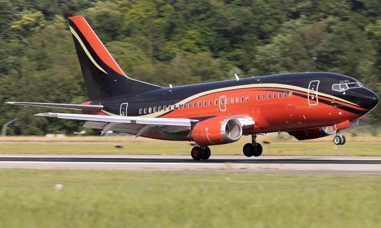 Boeing 737-500