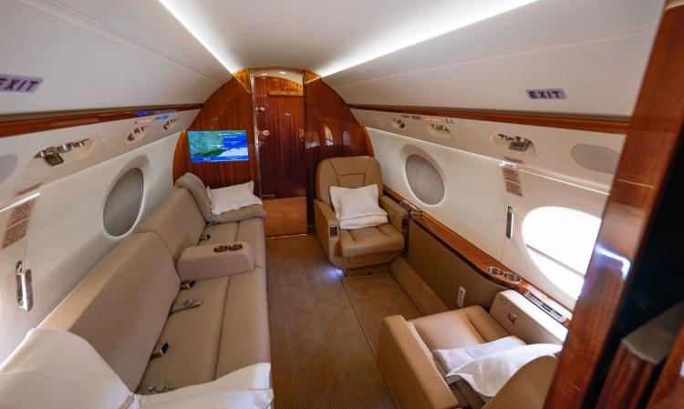 Gulfstream G550