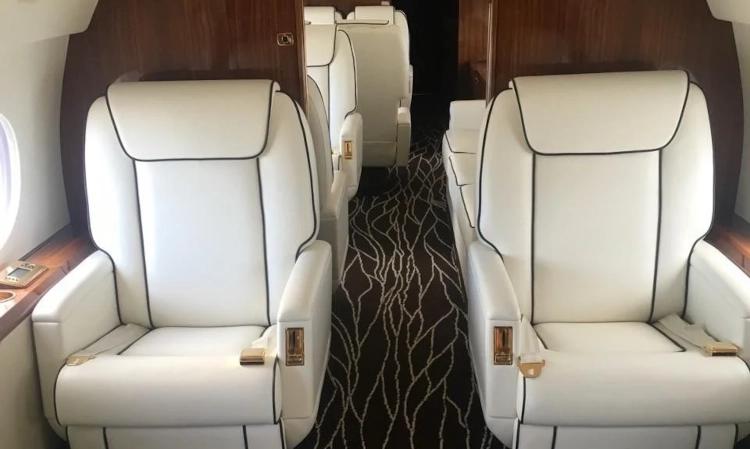 Gulfstream IV