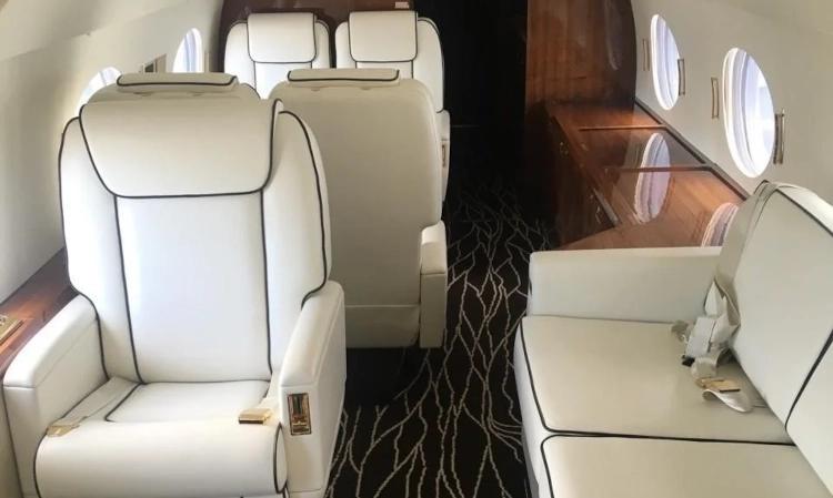 Gulfstream IV