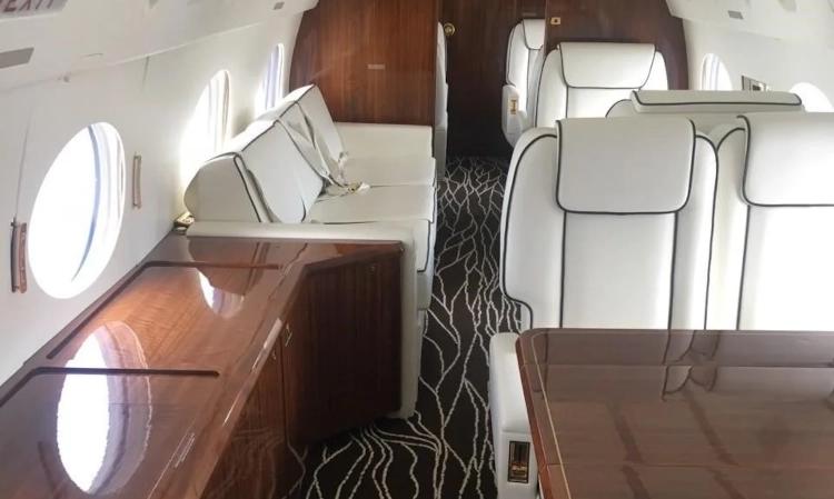 Gulfstream IV