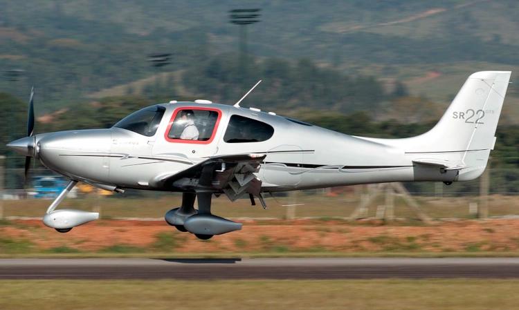 Cirrus SR22