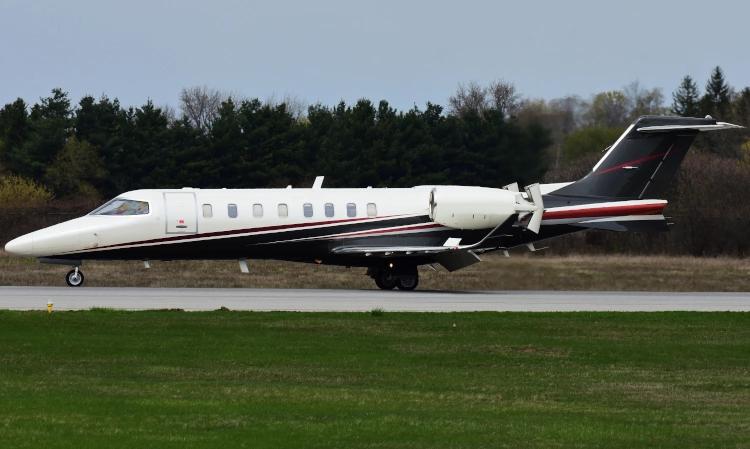 Learjet 75