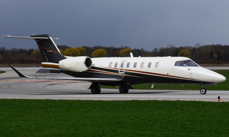 Learjet 75