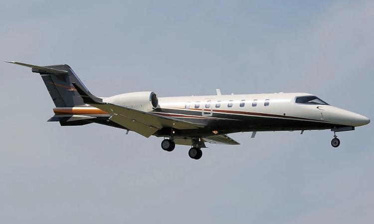 Learjet 75