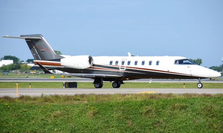 Learjet 75