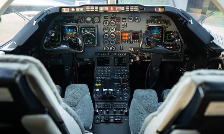 Hawker 400A