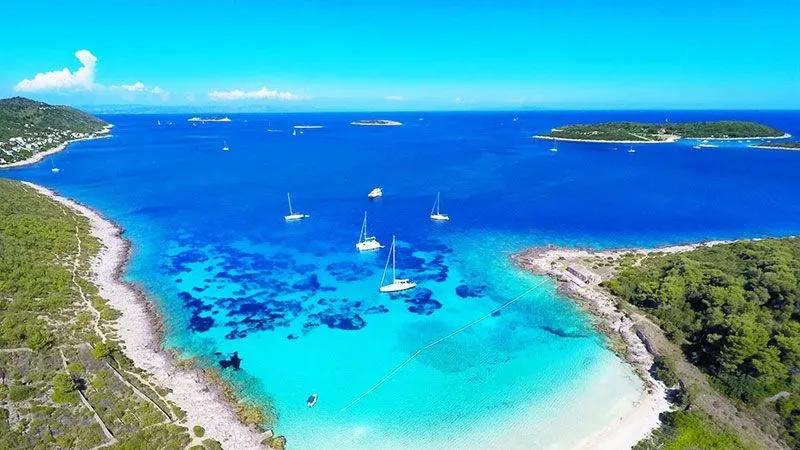 flapper team at toluca airport