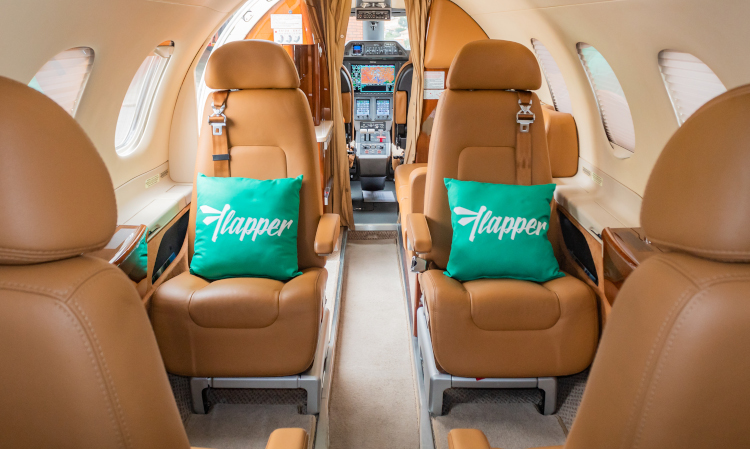 Interior do Phenom 300