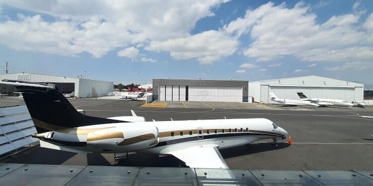 Charter Embraer Legacy 600 in Mexico