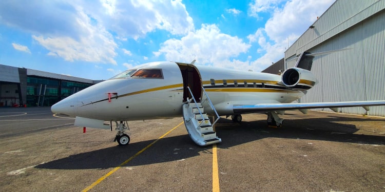 Toluca Private Jet Charter Challenger