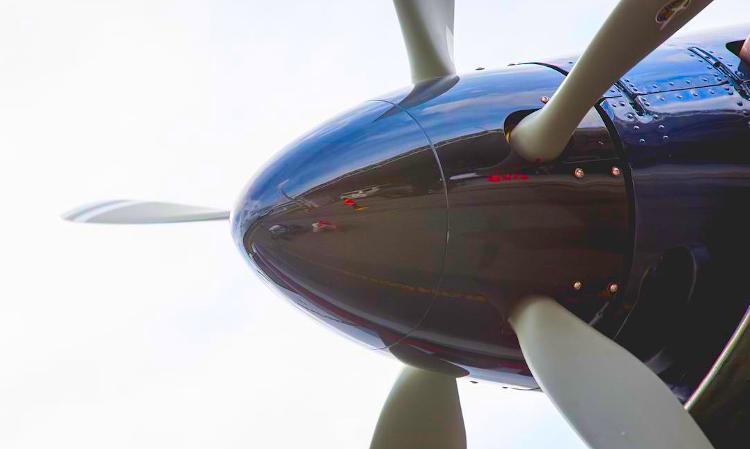 Let L-410 UVP-E