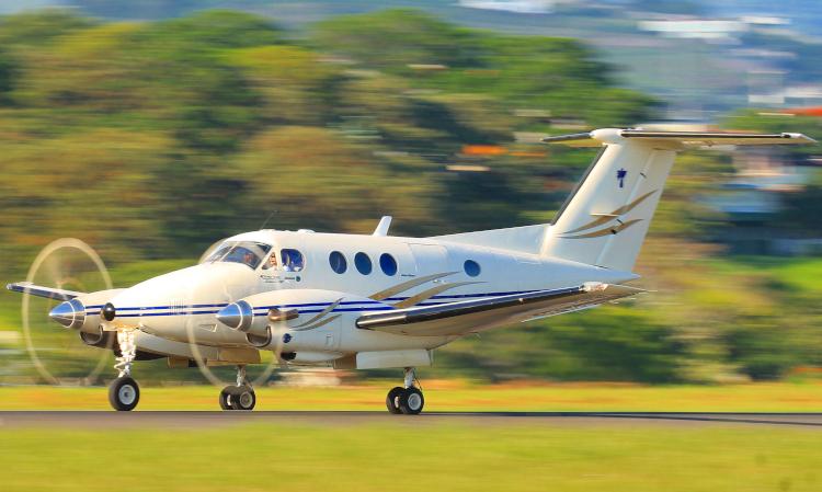 King Air F90