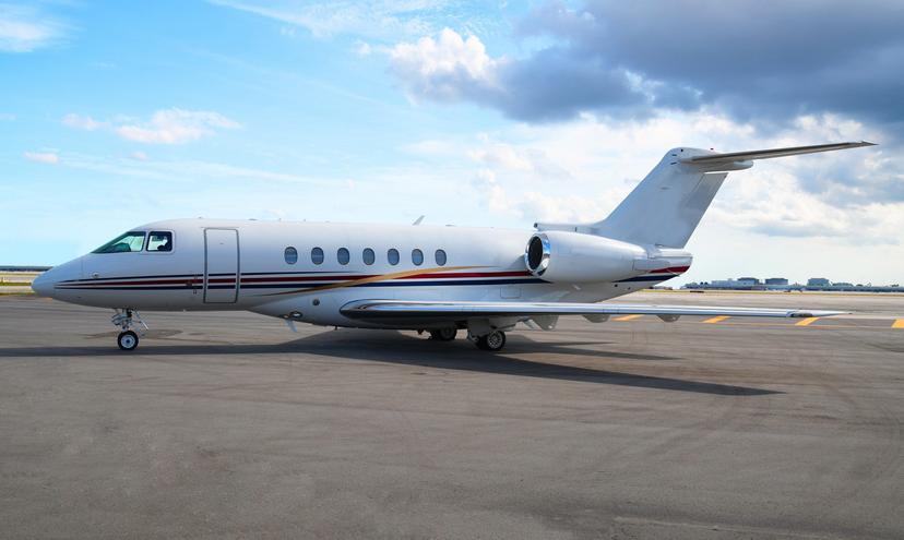 Hawker 4000