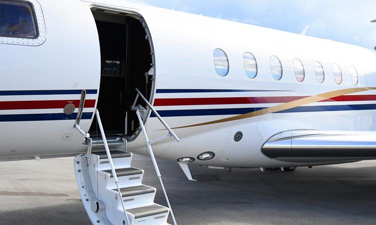 Hawker 4000