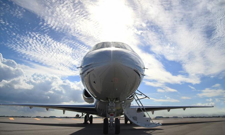 Hawker 4000